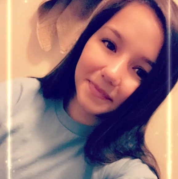 Meet your Posher, Chrystie - Picture 1 of 1